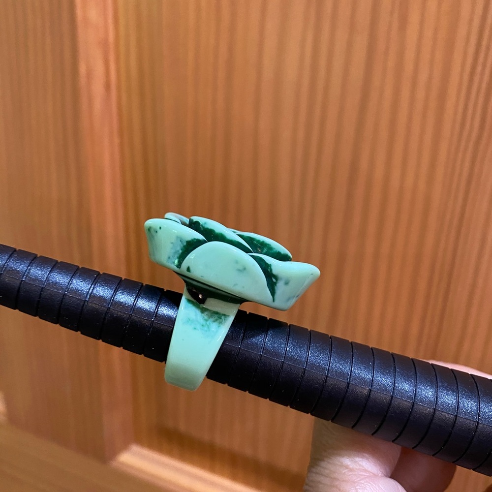 Rose ring - Picture 2 of 2